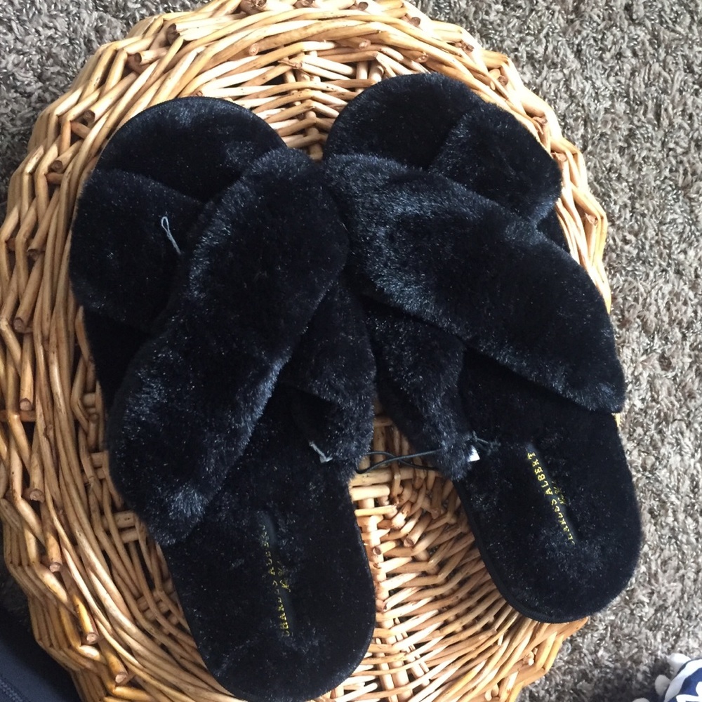 NWT fluffy slides slippers. All black.